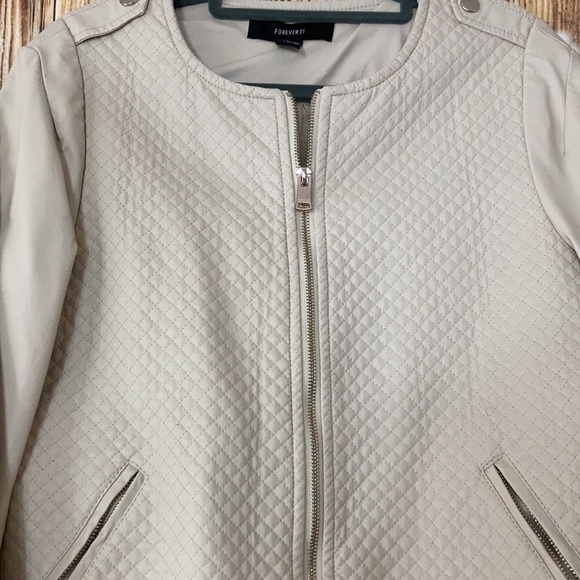 Quilted jacket - Picture 2 of 5